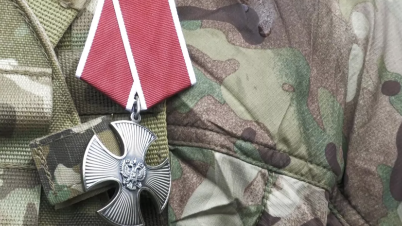Командующий войсками ЦВО наградил участников спецоперации на Украине