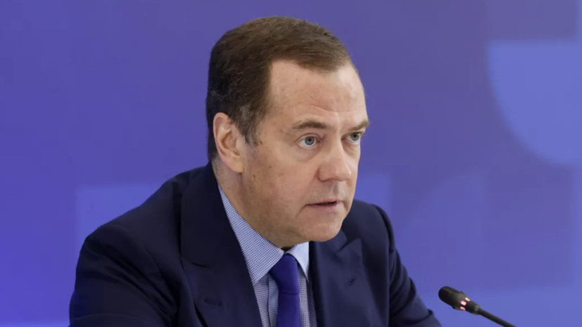Медведев прокомментировал слова Байдена о санкциях против России