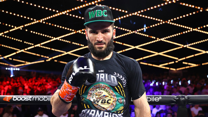 Чимаев — о победе Бетербиева над Смитом: Артур лучший