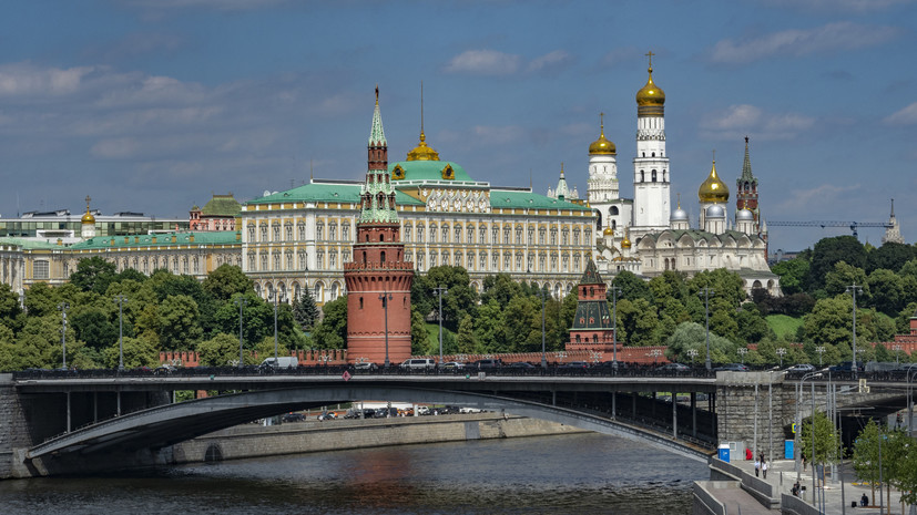 В Кремле назвали незаконным введение Литвой ограничения транзита в Калининградскую область