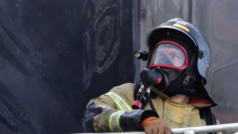 ТАСС: пожар на НПЗ в Ростовской области начался после падения украинского беспилотника