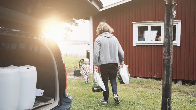 Эксперт по безопасности Собкалова объяснила, как уберечь ребёнка во время отдыха на даче