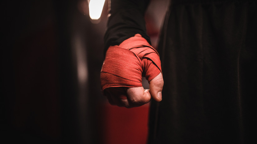 Боец AMC Fight Nights Гребнев: Исаева от перехода в UFC отделяет пара побед