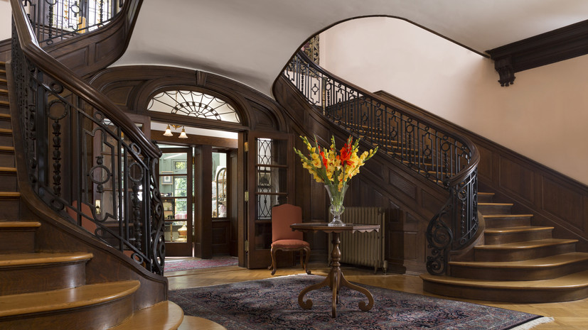 Специалисты по недвижимости прокомментировали динамику спроса на элитные коттеджи в Подмосковье