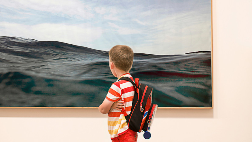 Экономист Остапкович поддержал идею сделать бесплатный вход в музеи для несовершеннолетних