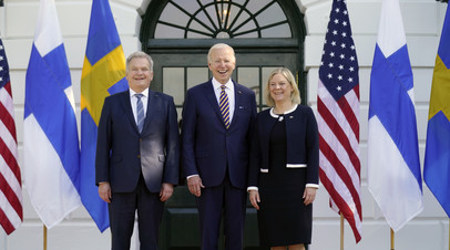 Президент Финляндии Саули Ниинистё, глава Белого дома Джо Байден, премьер-министр Швеции Магдалена Андерссон
