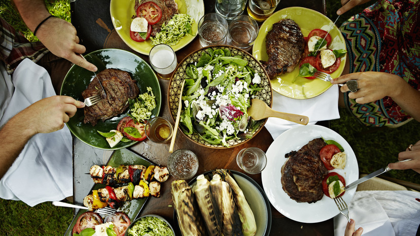 Терапевт Чернышова назвала неопасным повышение уровня сахара в крови после еды