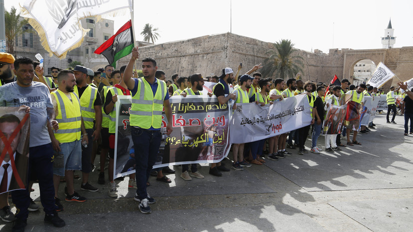 Гутерреш призвал избегать насилия все стороны в Ливии на фоне протестов в стране