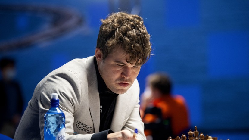 Карлсену дали две недели на ответ об участии в матче за шахматную корону с Непомнящим