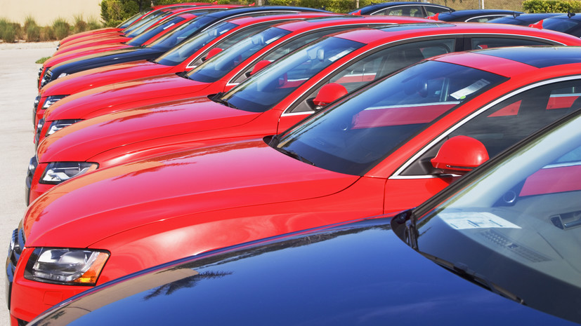 Автоэксперт Гудков прокомментировал ситуацию с ценами на машины в России