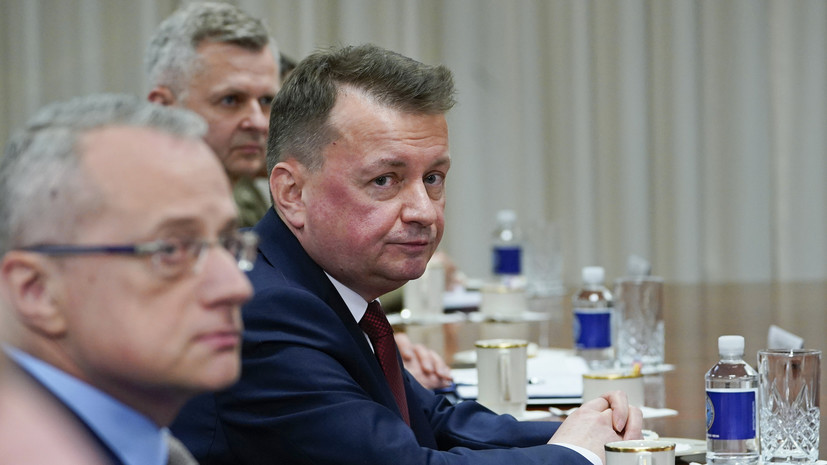 Министр обороны Польши Блащак назвал посла Украины Мельника «полезным идиотом Кремля»