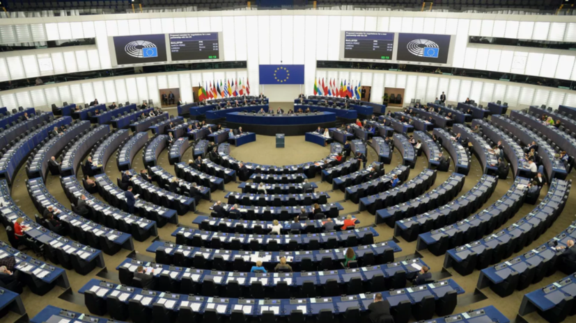 Европарламент одобрил выделение Украине нового кредита на €1 млрд