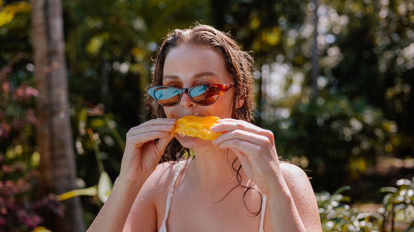 Диетолог Гинзбург назвал причины снижения аппетита в жару