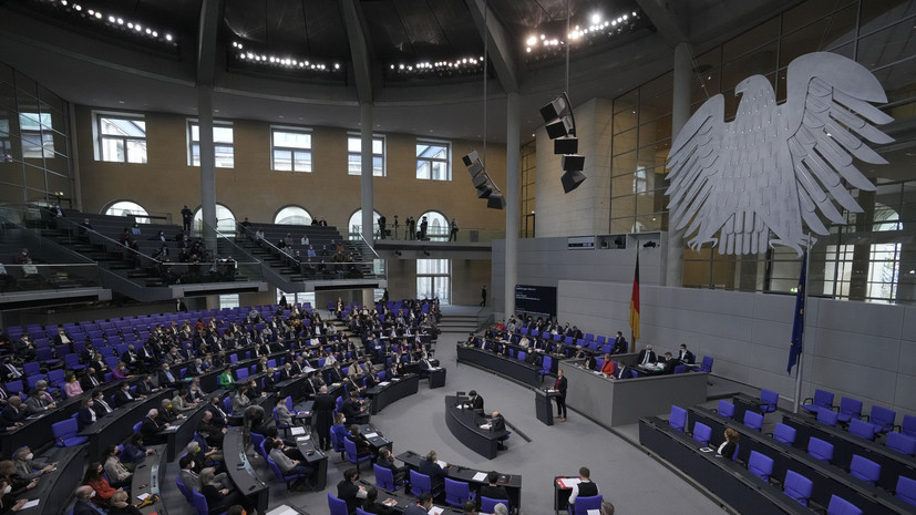 Глава фракции СДПГ поддержал решение о возвращении Германии турбины для «Северного потока»