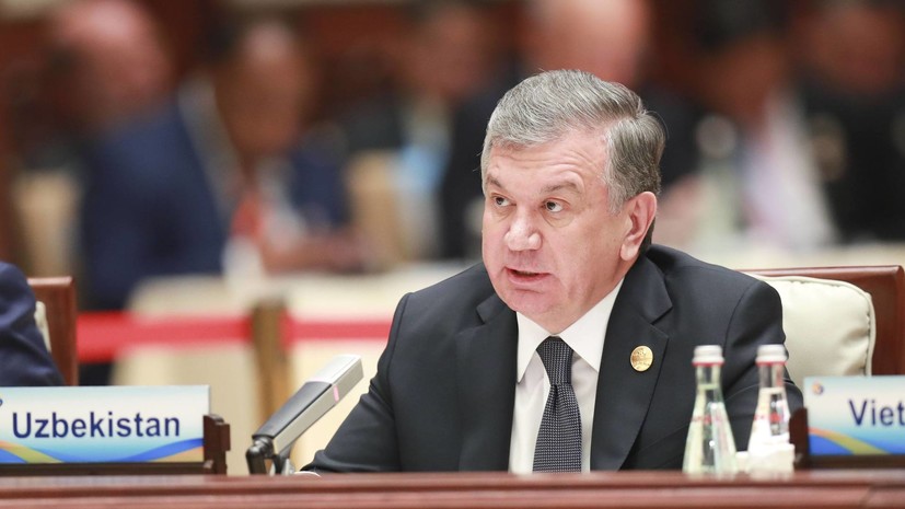 Президент Узбекистана смягчил режим чрезвычайного положения в Каракалпакии