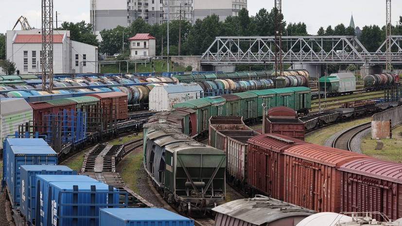 «Найти компромисс»: что может стоять за решением ЕС по транзиту в Калининградскую область