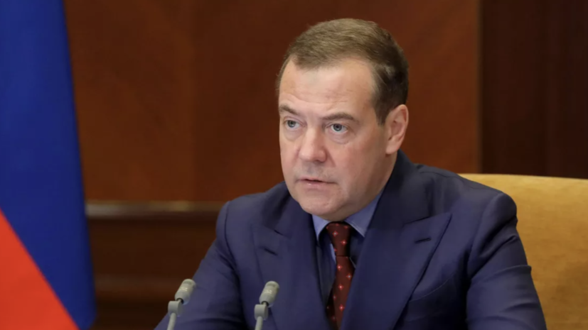 Медведев назвал решение ЕК по транзиту в Калининград победой просветов разума