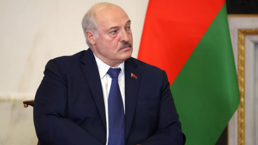 Лукашенко: украинские политики потеряли страну, отказавшись от славянской идентичности