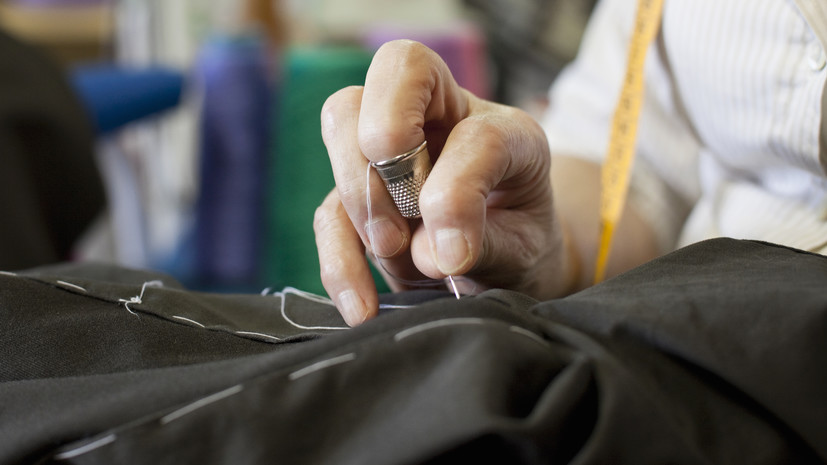 Военная или гражданская: тест RT об одежде XIX века