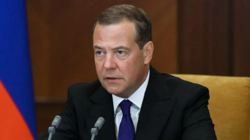 Медведев пригрозил украинским политикам «судным днём» в случае атаки на Крым