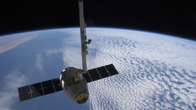 SpaceX запустила в космос ещё 53 мини-спутника для сети Starlink
