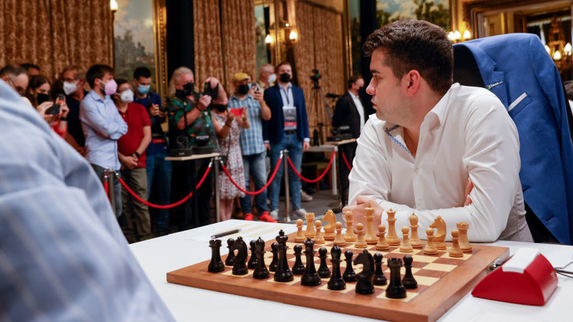 Карякин: отказ Карлсена от матча с Непомнящим породит хаос в шахматном мире
