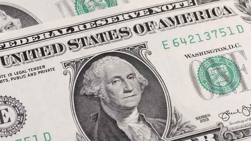 Аналитик Михайлов назвал один из факторов укрепления курса доллара