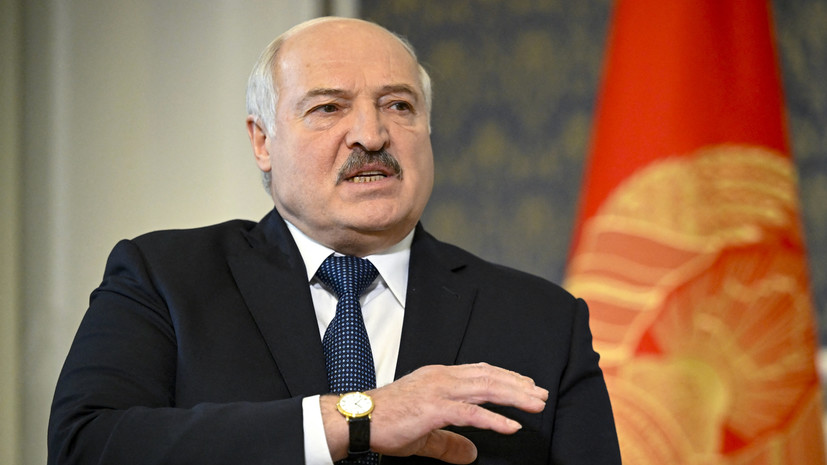 Лукашенко объяснил, почему поддерживает решение России о спецоперации на Украине