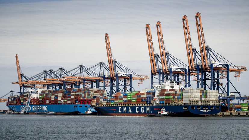 Порт Роттердама объявил о прекращении контейнерных перевозок в Россию и из неё