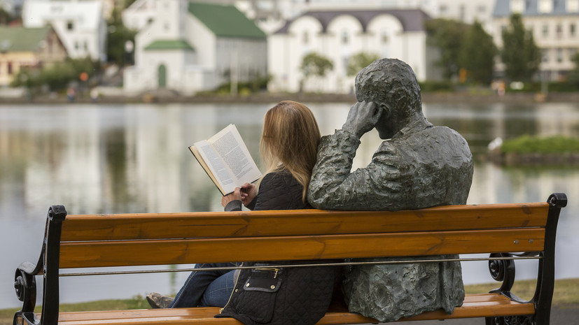 Слово женщинам: тест RT о русских и иностранных поэтессах