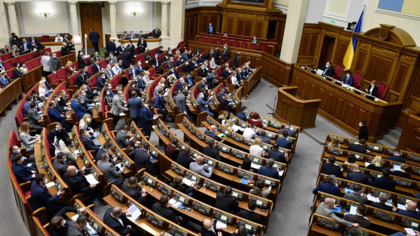 Верховная рада приняла закон об особых гарантиях для граждан Польши на Украине