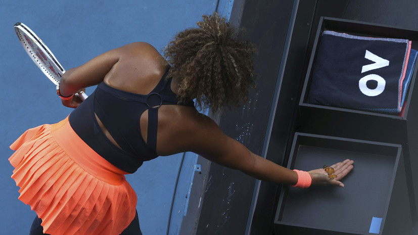 Снимок Осаки с бабочкой признан спортивной фотографией года