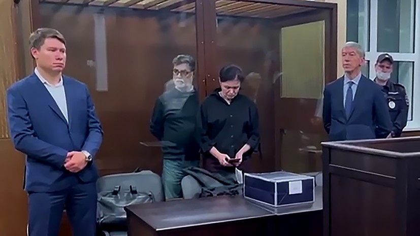 Ректора Шанинки Зуева перевели под домашний арест