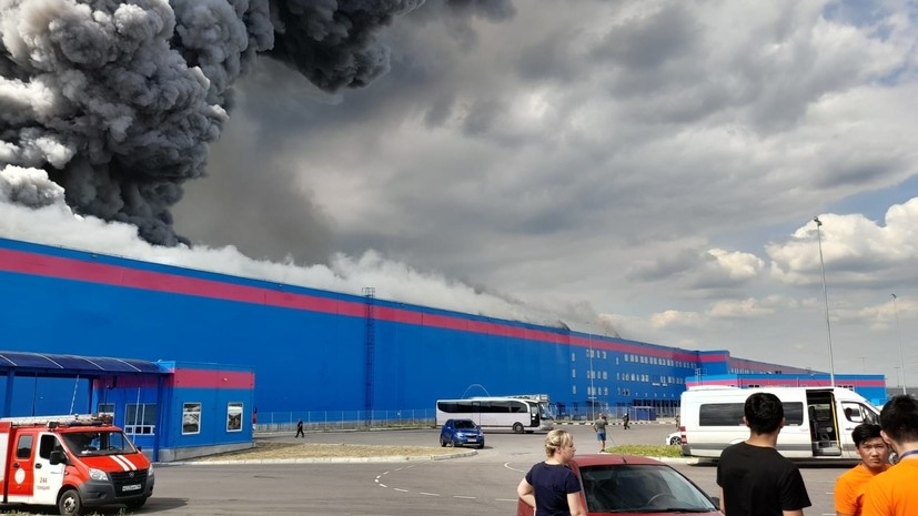 Опубликовано видео крупного пожара на складе OZON в Истринском районе