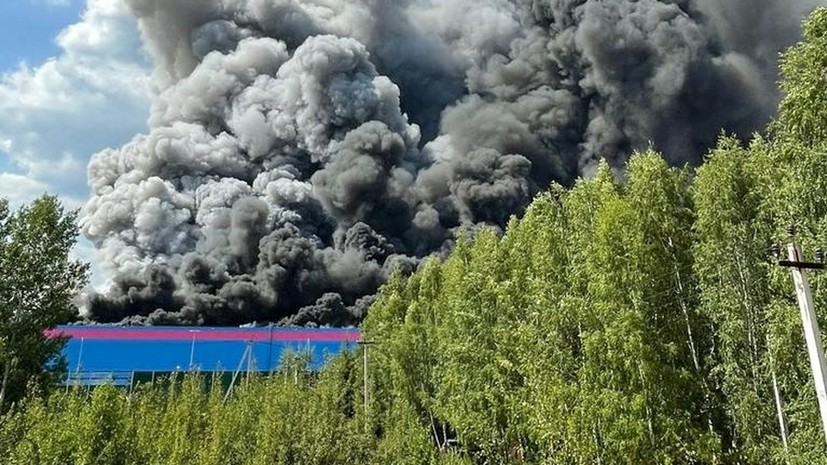 Губернатор Подмосковья: местонахождение двух человек после пожара в Истре не установлено