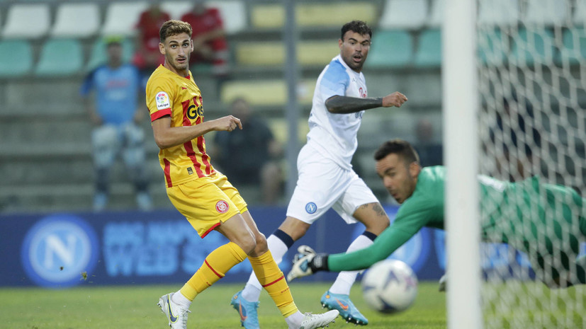 «Наполи» победил «Жирону» в товарищеском матче