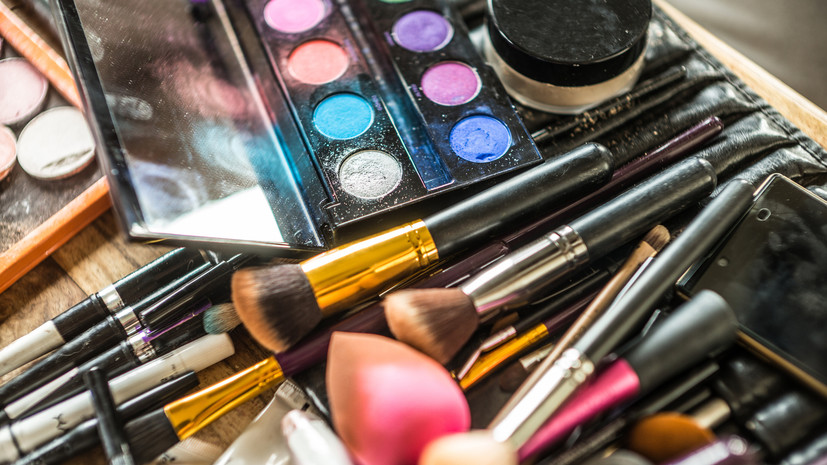 Минпромторг России включил ряд брендов косметики в список для параллельного импорта