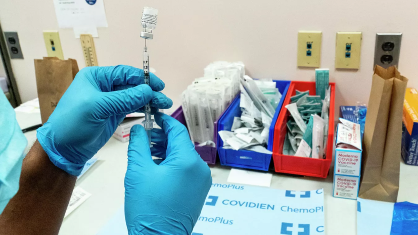 Депздрав опроверг информацию об использовании просроченных вакцин в поликлиниках Москвы