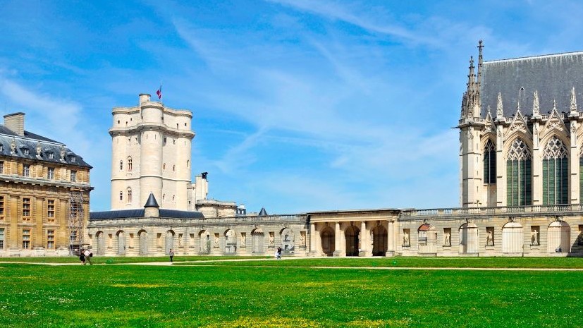 В Минобороны Франции высказались об отказе россиянам в доступе в Венсенский замок
