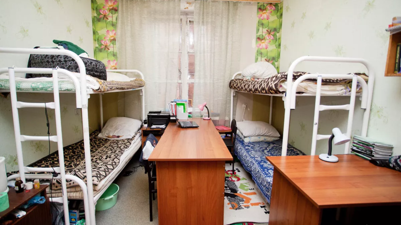 В Кракове украинских беженцев выселяют из общежития университета