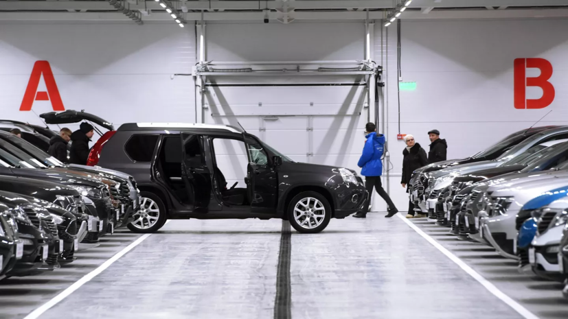 Автоэксперт Васильев рассказал, стоит ли инвестировать в покупку нового автомобиля