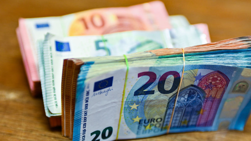 Экономист Чернов объяснил рост курса евро выше 63 рублей
