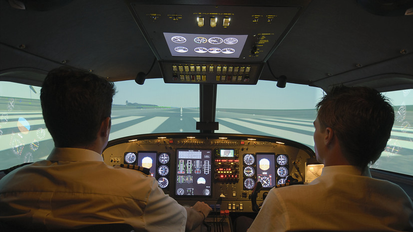 Минпромторг планирует заменить второго пилота в самолётах на виртуального