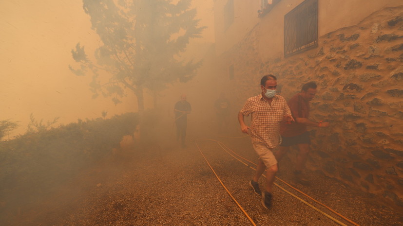 Из-за крупного лесного пожара в Испании эвакуировано 1,5 тысячи человек