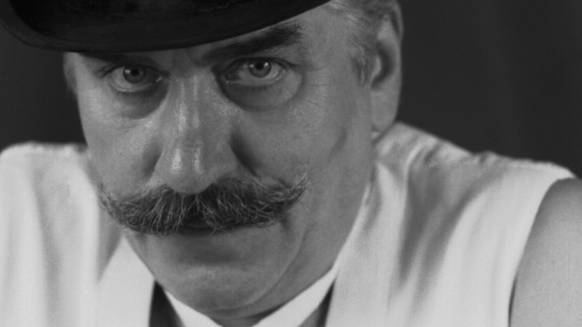 Актёр Карельских выразил соболезнования в связи со смертью своего коллеги Зозулина