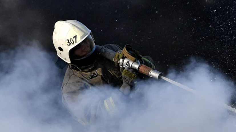 В МЧС заявили о достаточном количестве сил для тушения пожара в Рязанской области