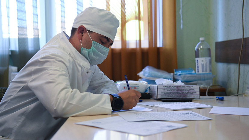 Занимаются не пациентами, а бумагами: почему российские врачи тратят половину рабочего времени на бюрократию