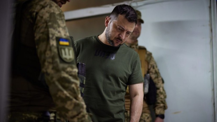 Зеленский заявил, что Киев будет «возвращать» Крым «любыми средствами»