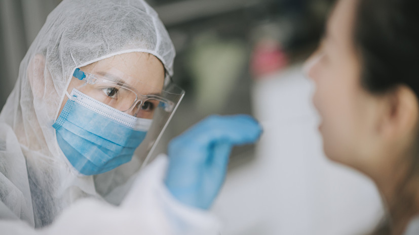 В Свердловской области зафиксировали 1029 случаев COVID-19 за сутки