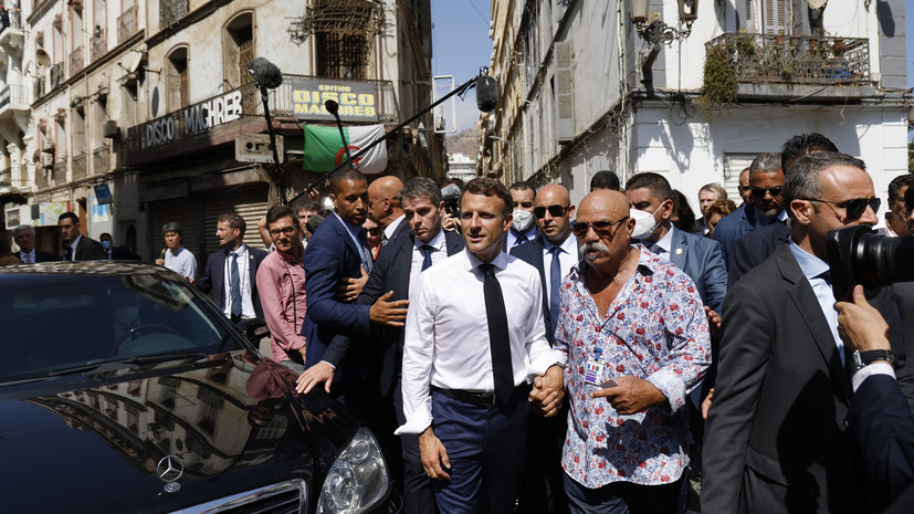 France Info: Макрона освистали во время визита в Алжир